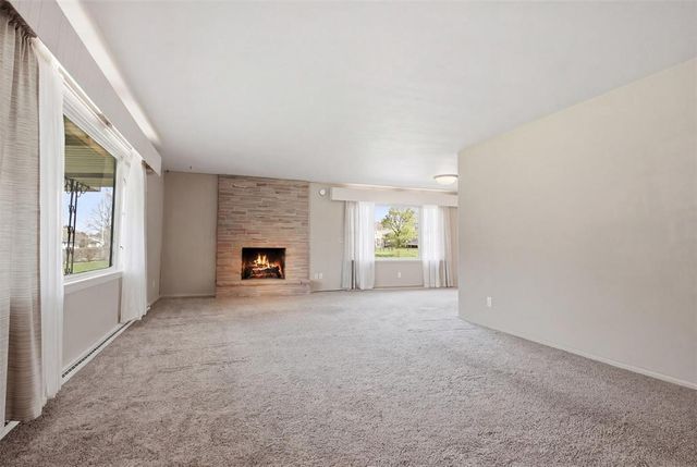 827 Park Ridge Drive, Eau Claire, WI 54703