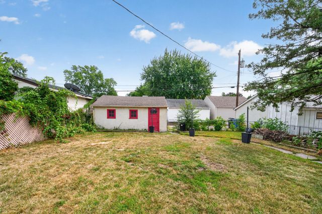 4806 Fremont Avenue N, Minneapolis, MN 55430