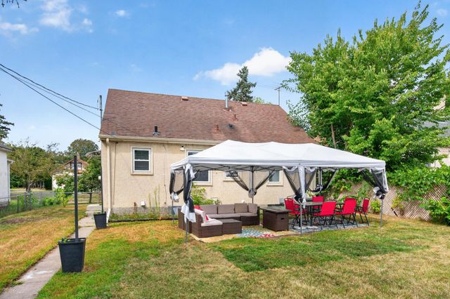 4806 Fremont Avenue N, Minneapolis, MN 55430