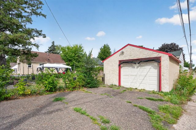 4806 Fremont Avenue N, Minneapolis, MN 55430