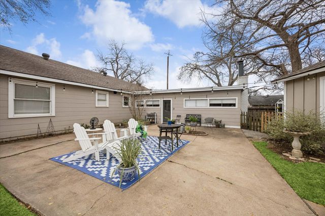 506 E Sixth Street, Brenham, TX 77833