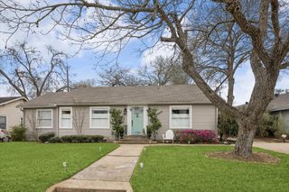 506 E Sixth Street, Brenham, TX 77833
