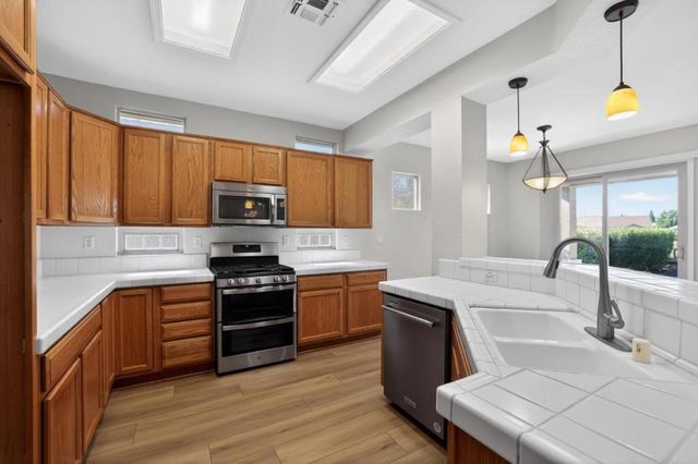 247 Bloomfield Court, Lincoln, CA 95648