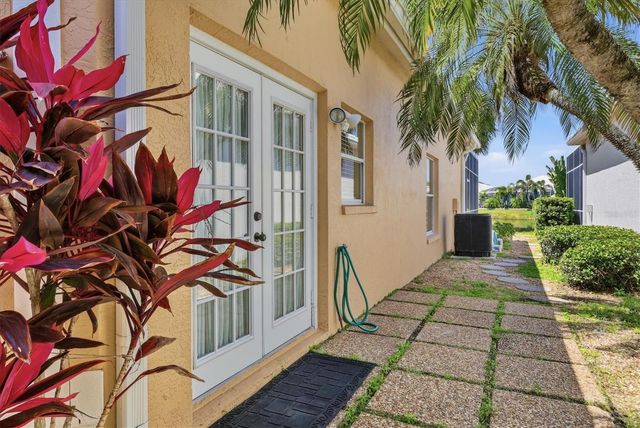 6820 AVENIDA MARBELLA, Sarasota, FL 34238