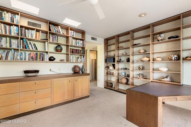 7001 N Ina Place, Tucson, AZ 85718