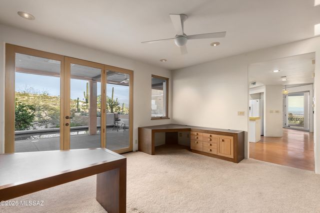 7001 N Ina Place, Tucson, AZ 85718