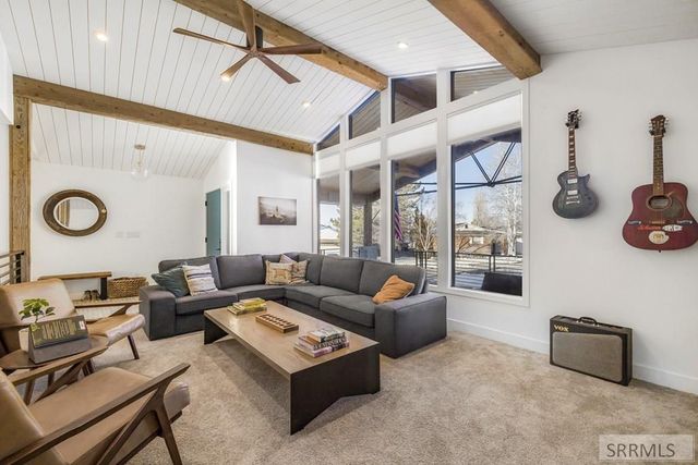 460 Rolling Hills Drive, Rexburg, ID 83440