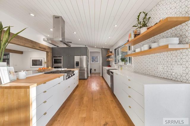 460 Rolling Hills Drive, Rexburg, ID 83440