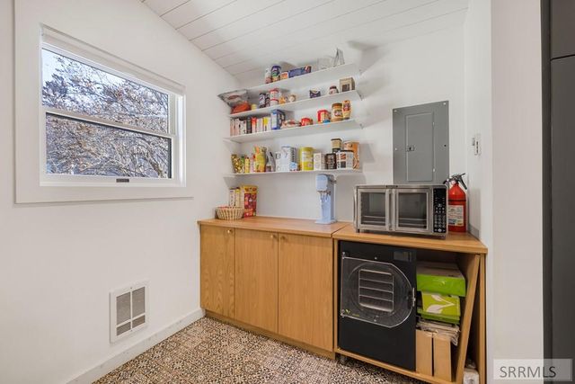 460 Rolling Hills Drive, Rexburg, ID 83440