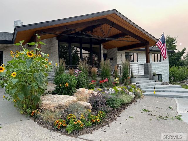 460 Rolling Hills Drive, Rexburg, ID 83440