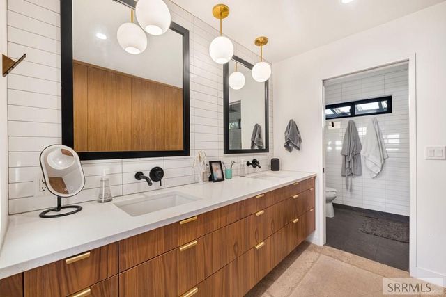 460 Rolling Hills Drive, Rexburg, ID 83440