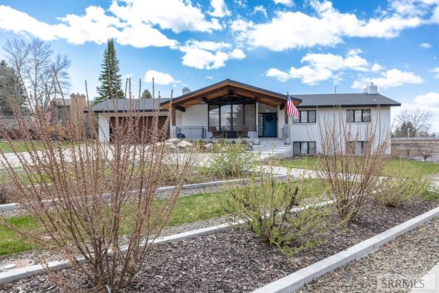 460 Rolling Hills Drive, Rexburg, ID 83440