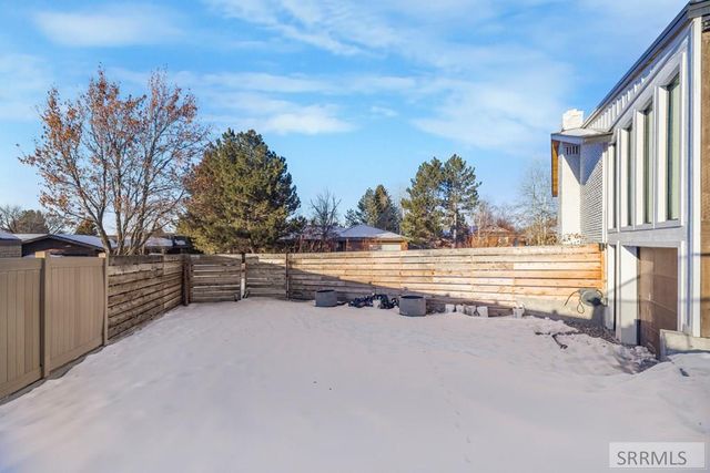 460 Rolling Hills Drive, Rexburg, ID 83440