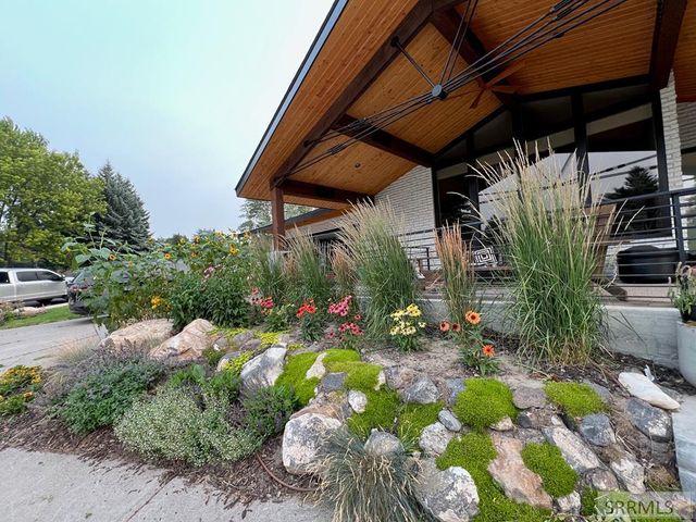 460 Rolling Hills Drive, Rexburg, ID 83440