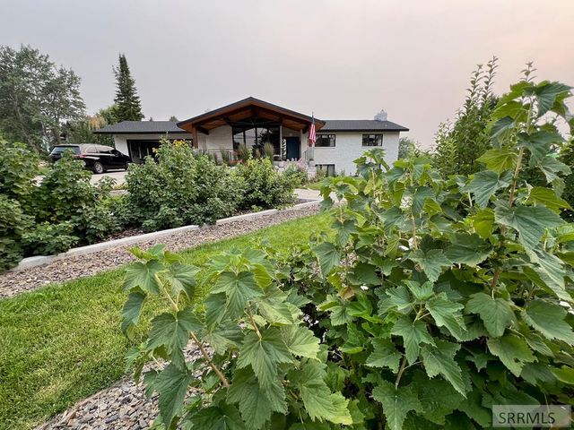 460 Rolling Hills Drive, Rexburg, ID 83440