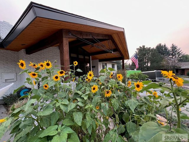 460 Rolling Hills Drive, Rexburg, ID 83440