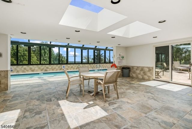 616 S Orange Ave, Skyhouse 4 SH4, Maplewood Twp., NJ 07040