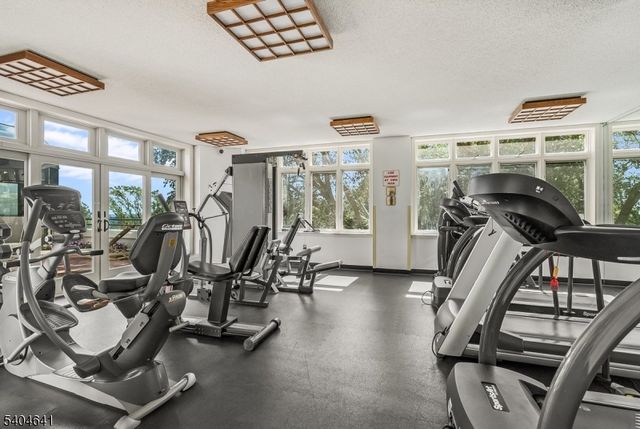 616 S Orange Ave, Skyhouse 4 SH4, Maplewood Twp., NJ 07040