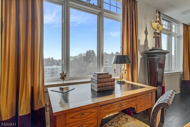 616 S Orange Ave, Skyhouse 4 SH4, Maplewood Twp., NJ 07040