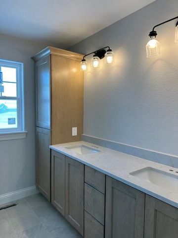 N58W25990 Autumn WAY, Sussex, WI 53089