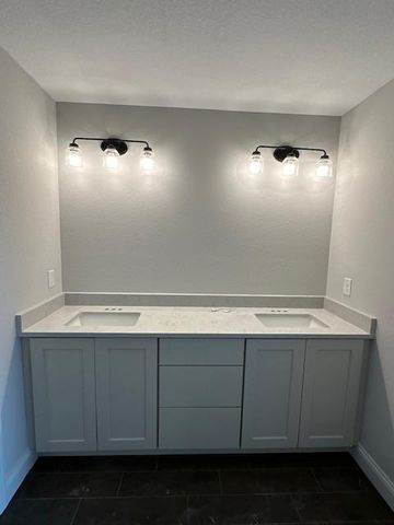 N58W25990 Autumn WAY, Sussex, WI 53089