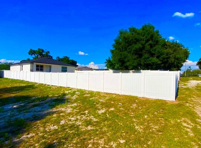 105 NORTH BOULEVARD E, Davenport, FL 33837