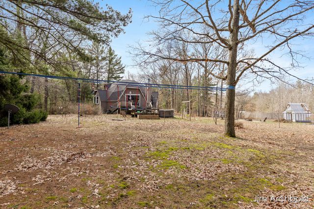 2447 Roberts Road, Muskegon, MI 49445