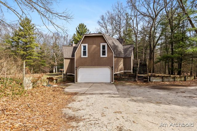 2447 Roberts Road, Muskegon, MI 49445