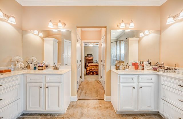 420 ST ANDREWS DR, Oakland, TN 38060