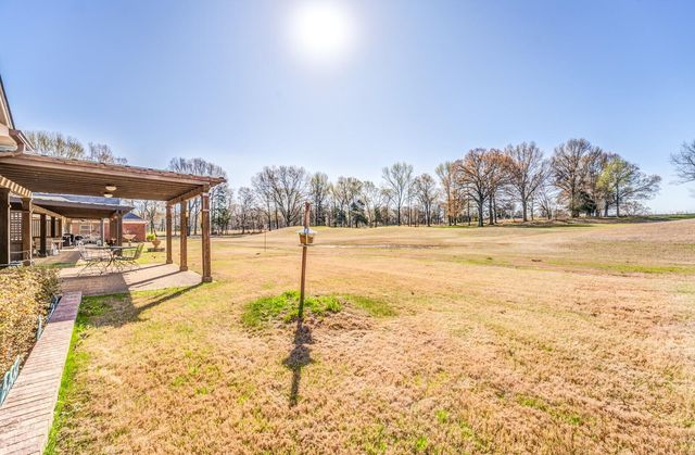 420 ST ANDREWS DR, Oakland, TN 38060