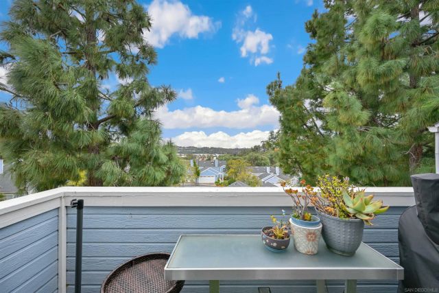 2835 Valley Vista Way, Oceanside, CA 92054