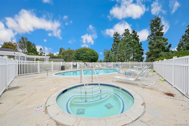 2835 Valley Vista Way, Oceanside, CA 92054