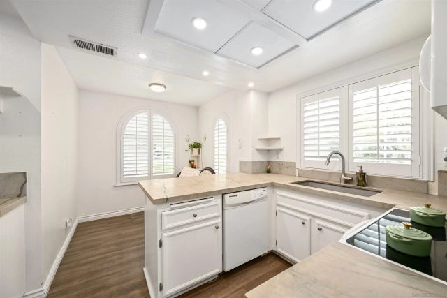 2835 Valley Vista Way, Oceanside, CA 92054