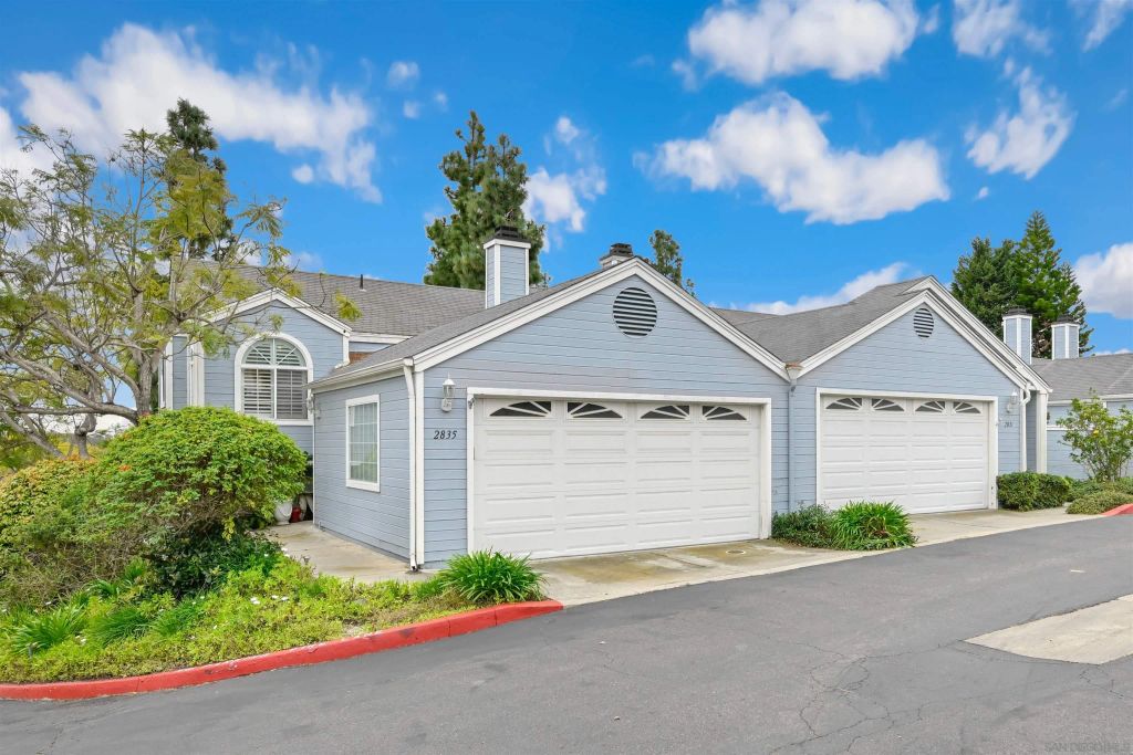 2835 Valley Vista Way, Oceanside, CA 92054