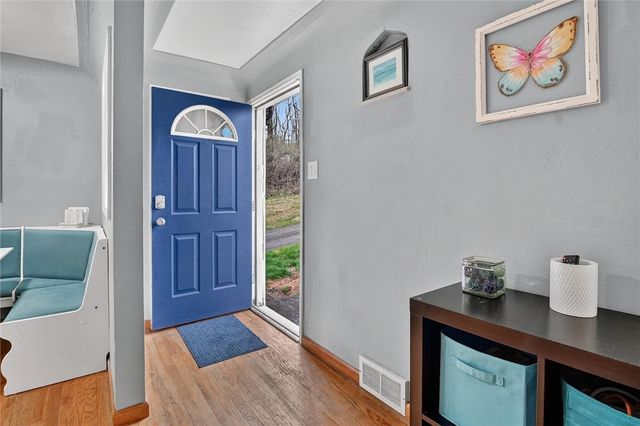 1195 Lebanon School Road, West Mifflin, PA 15122