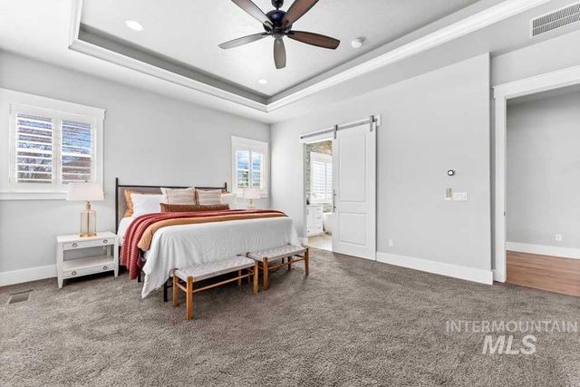 1102 N Lionbridge Ave, Eagle, ID 83616