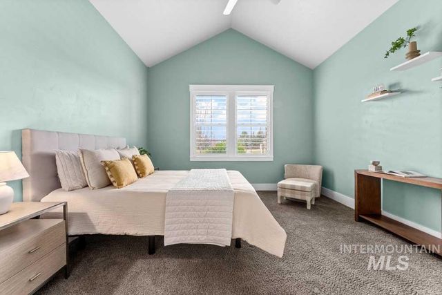 1102 N Lionbridge Ave, Eagle, ID 83616