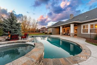 1102 N Lionbridge Ave, Eagle, ID 83616