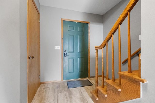 1105 DEVONSHIRE DRIVE, Oshkosh, WI 54902