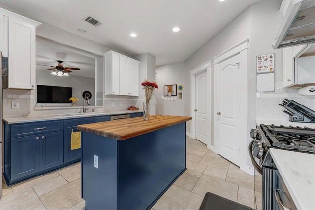 16234 Pine Thorn Drive, Houston, TX 77095