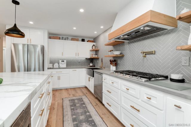 13555 Sagewood Dr, Poway, CA 92064