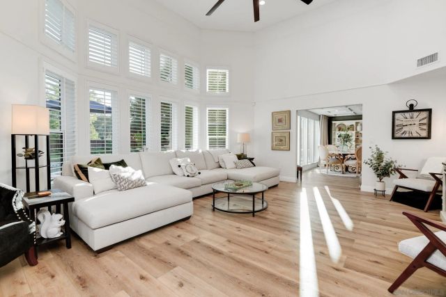 13555 Sagewood Dr, Poway, CA 92064