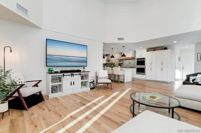 13555 Sagewood Dr, Poway, CA 92064