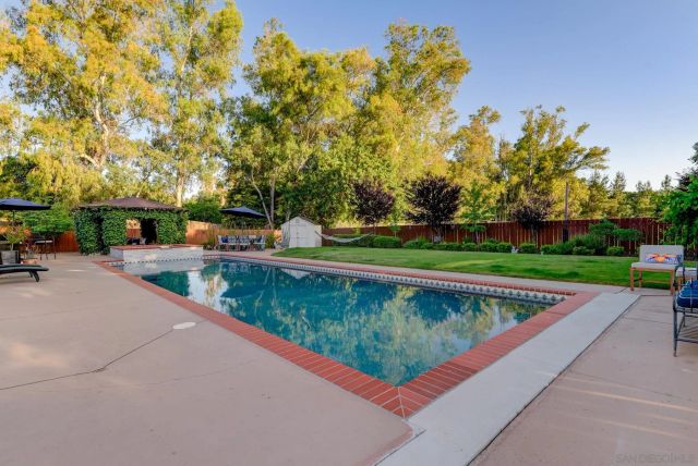 13555 Sagewood Dr, Poway, CA 92064