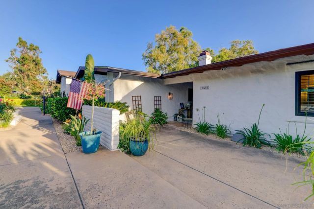 13555 Sagewood Dr, Poway, CA 92064