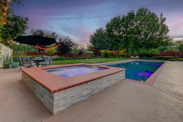 13555 Sagewood Dr, Poway, CA 92064