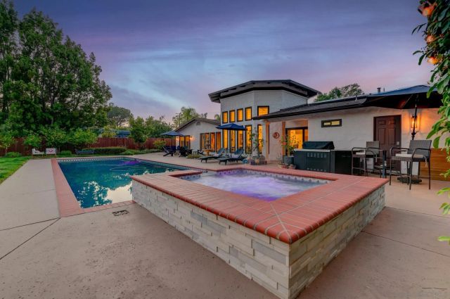 13555 Sagewood Dr, Poway, CA 92064