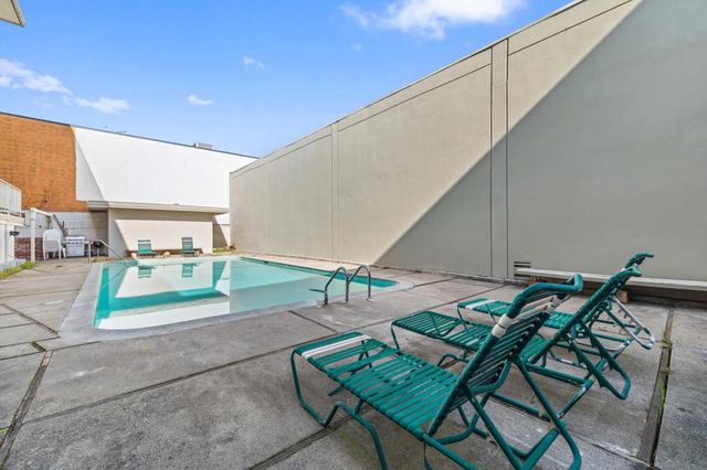 2655 Edison Street 102, San Mateo, CA 94403