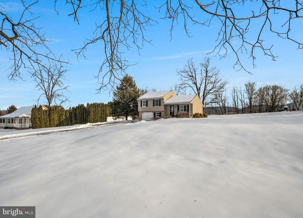 Image 1 of property listing at 1836 PINE RD, Newville, PA 17241