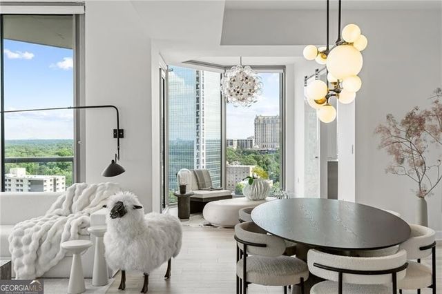 2795 Peachtree Road NE 1701, Atlanta, GA 30305
